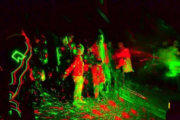 Генератор дыма Ноябрьск, генератор дыма купить в Ноябрьске, генератор дыма для дискотек